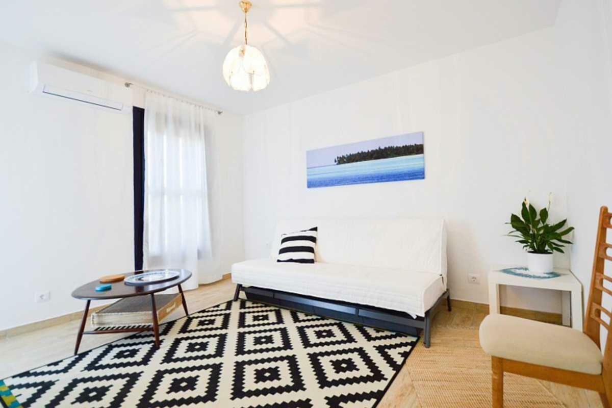 Leut Apartment, 3Min Beach, 15Min Center Pula Bagian luar foto