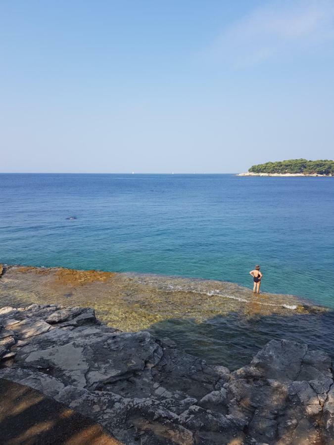 Leut Apartment, 3Min Beach, 15Min Center Pula Bagian luar foto
